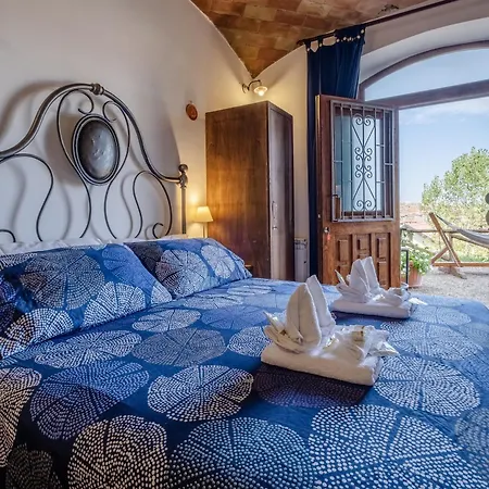 Holiday home Le Stanze Della Terrazza Sul Borgo