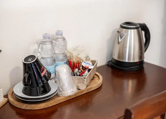 Le Stanze Della Terrazza Sul Borgo Castel del Piano (Tuscany)